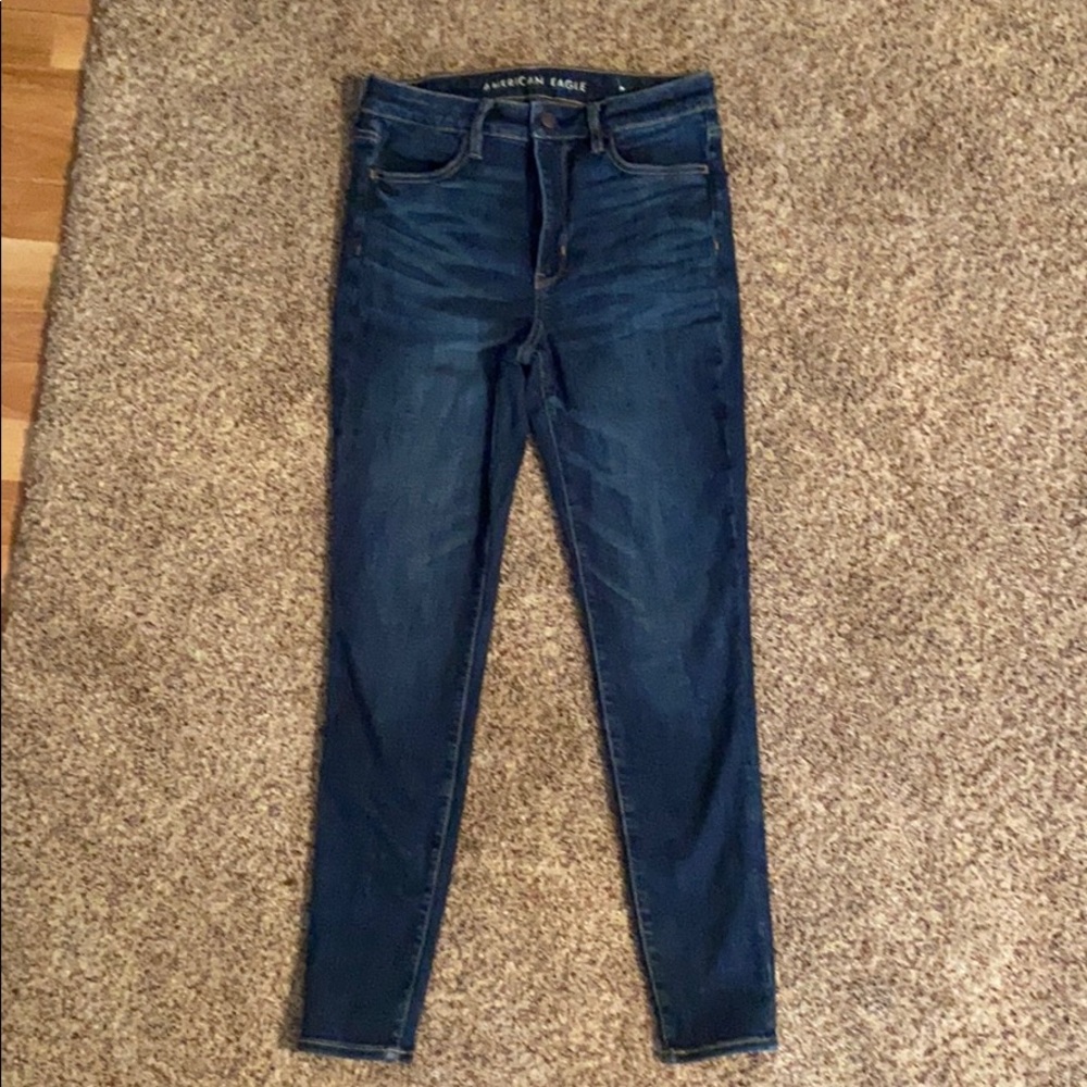 LIKE NEW American Eagle Jeans!
